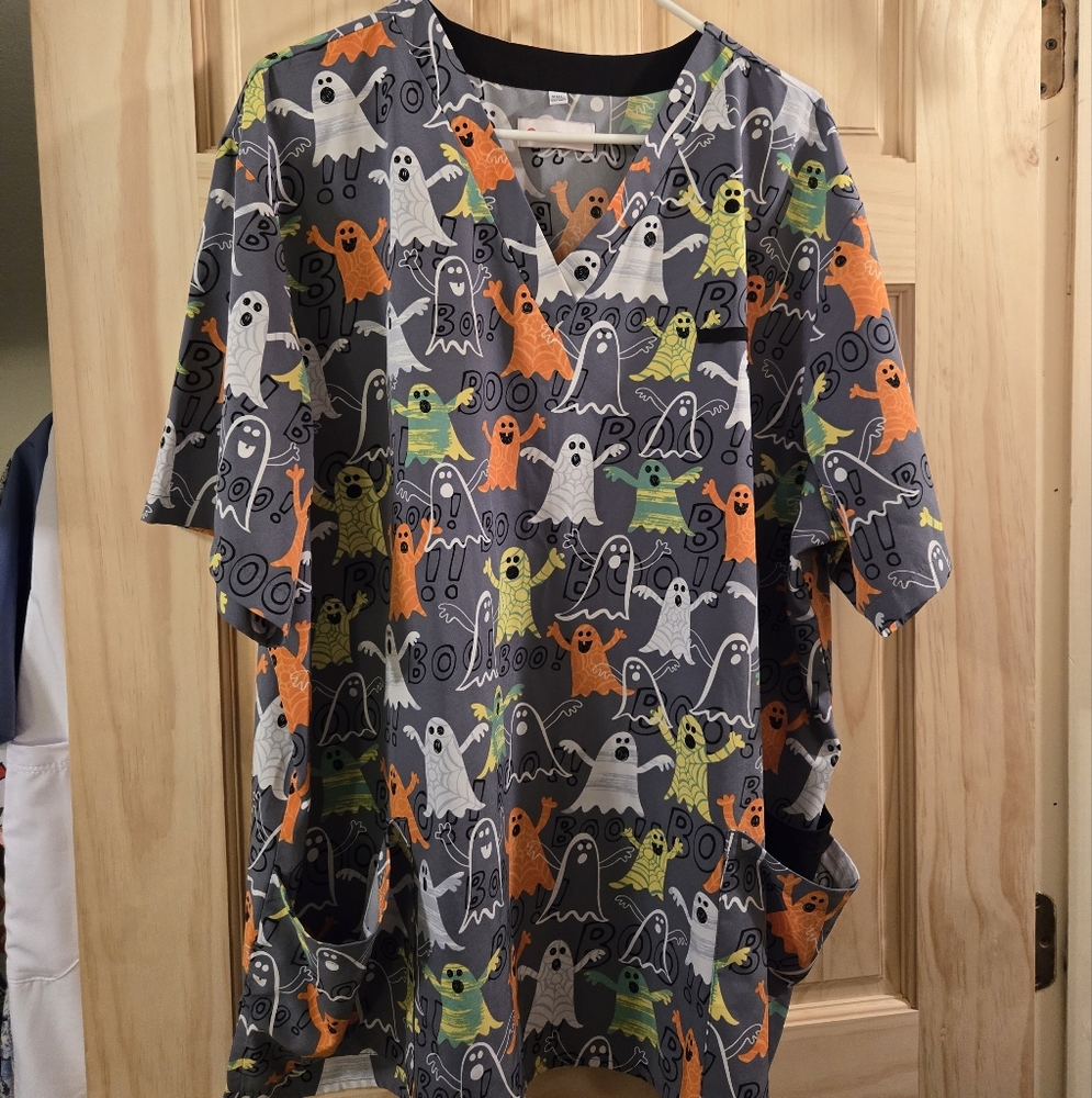 2XWhite Cross Spooky Specter Halloween Women's 3-Pocket Stretch V-Neck Print Top